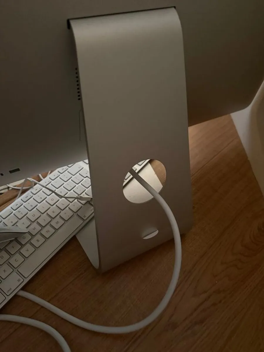 iMac 27 inch 5k retina 2019 - Image 4
