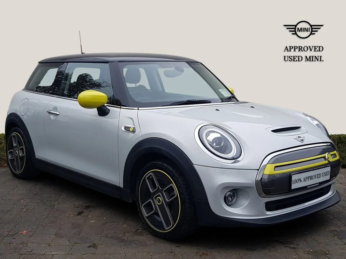 MINI Cooper Cooper Classic Auto - Image 1