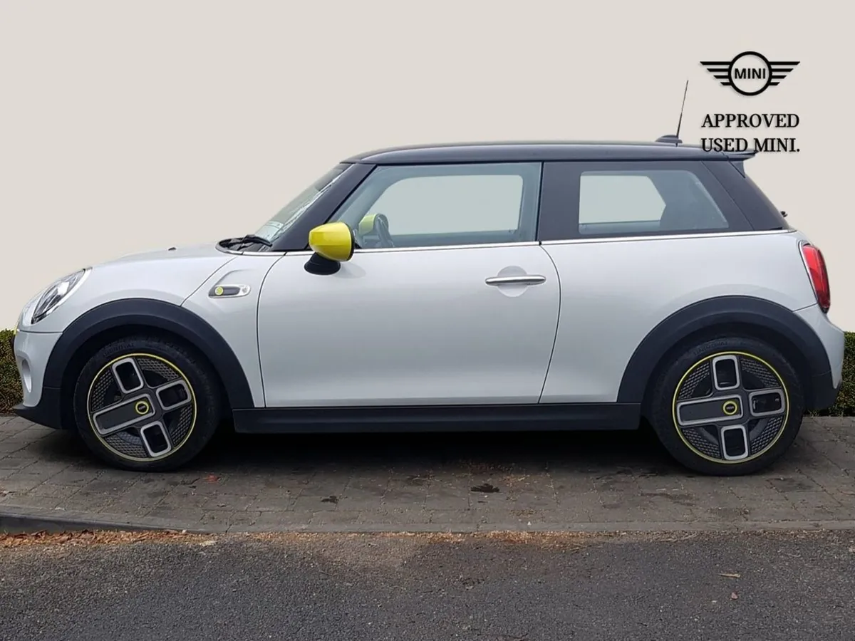 MINI Cooper Cooper Classic Auto - Image 3