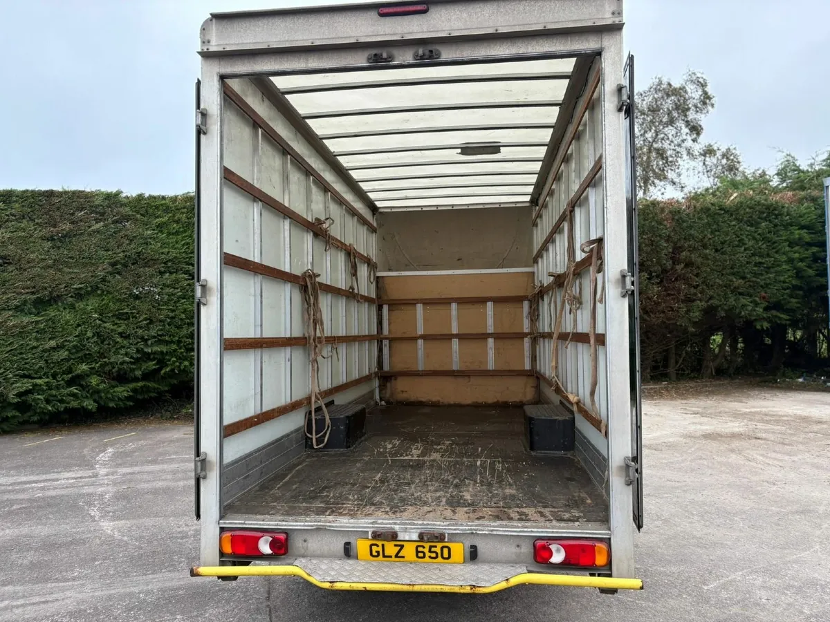 Renault Master 2021 Luton Loloader - Image 3