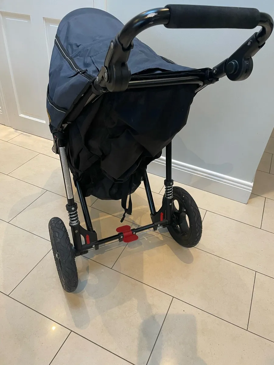 Out N About single buggy - Image 3