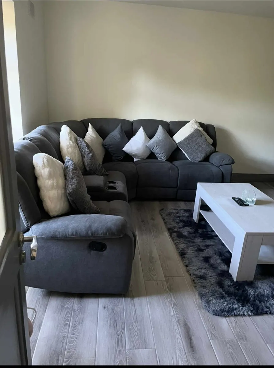 Recliner Corner Sofa & Chair - Image 1