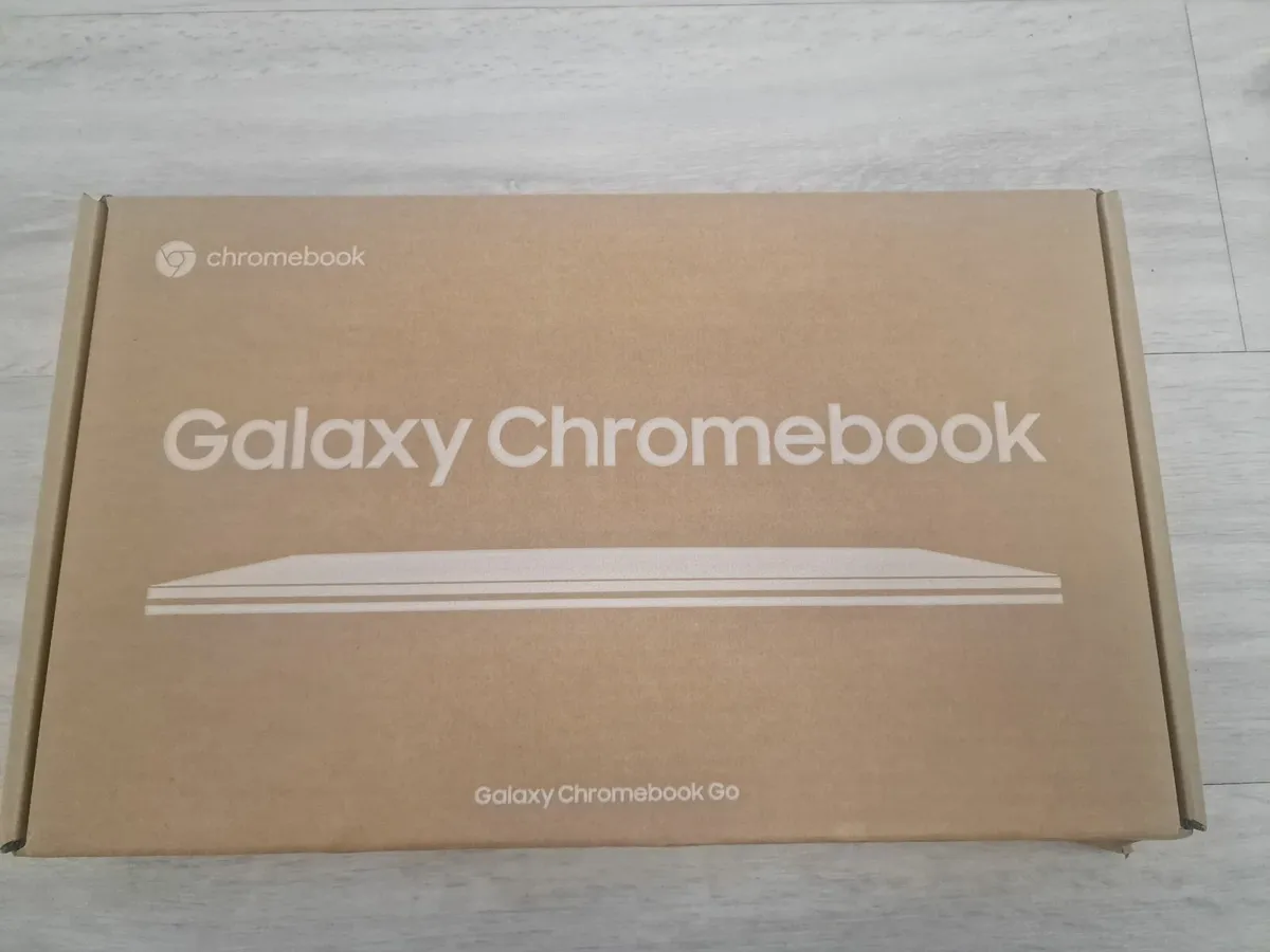 Galaxy chromebook - Image 1
