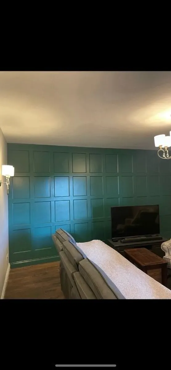 Wall panelling and flooring - Image 4