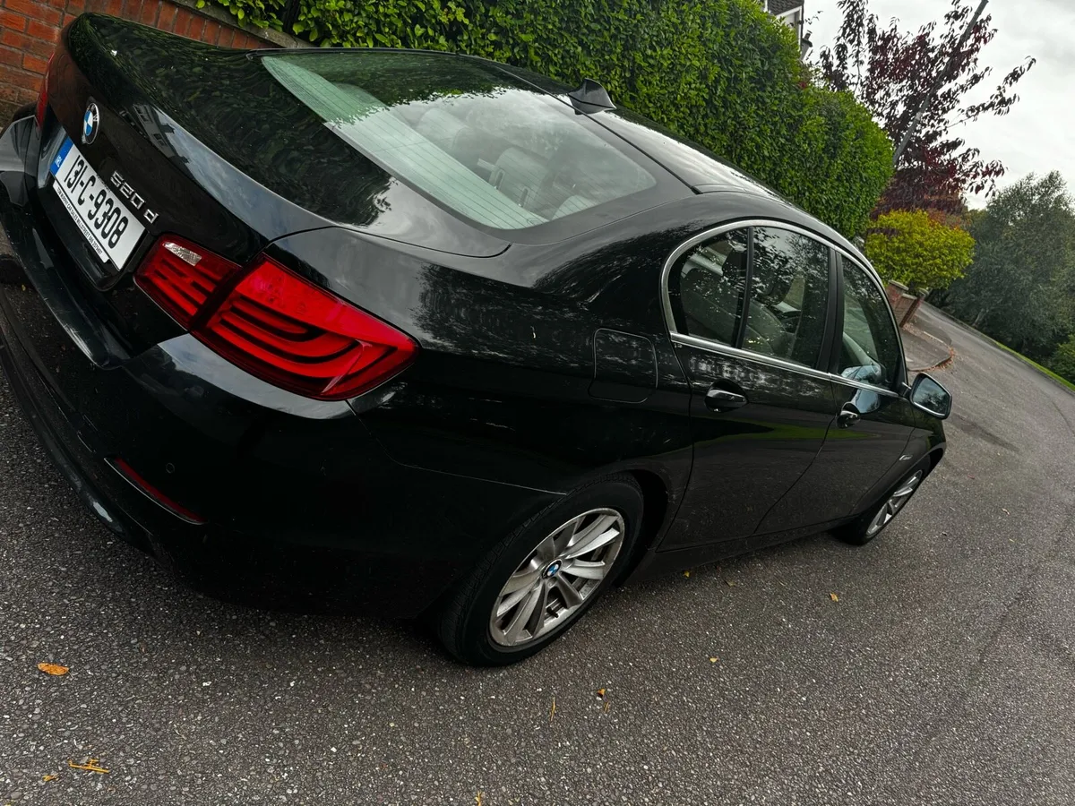 BMW 520D 2 litre manual,low km,nct,road tax - Image 4