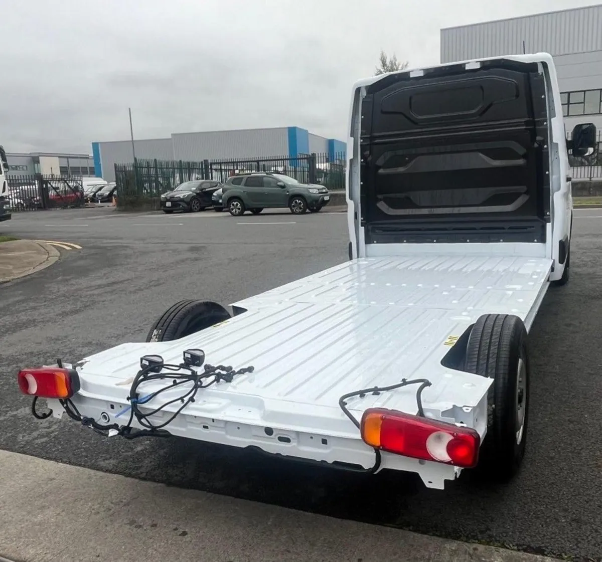 Renault Master FWD 150HP Platform Cab L3nh1 3.5t - Image 4
