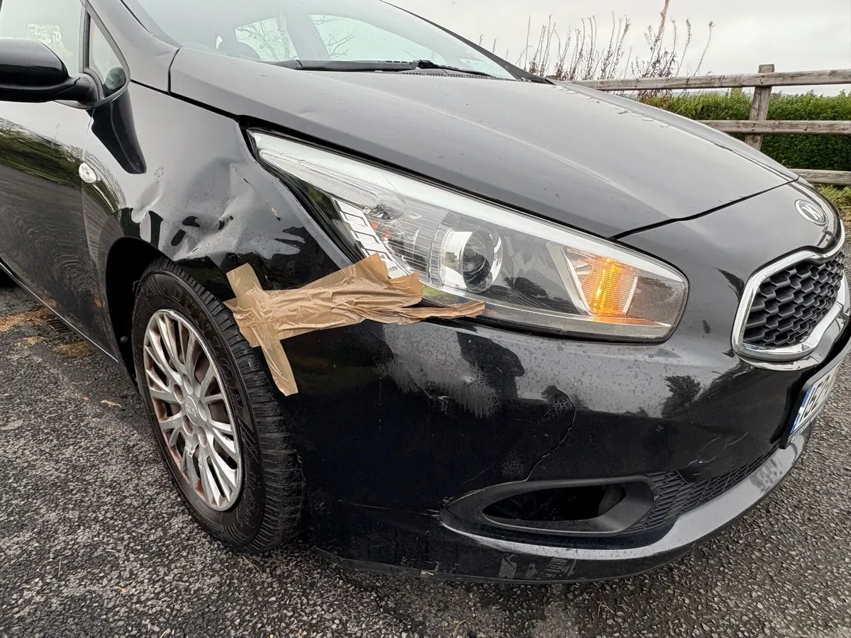 2015 Kia Ceed 1.4 CRDI Diesel,Driving Perfect - Image 3