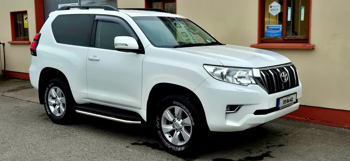 Toyota Land Cruiser 2019 SWB Manual - Image 3
