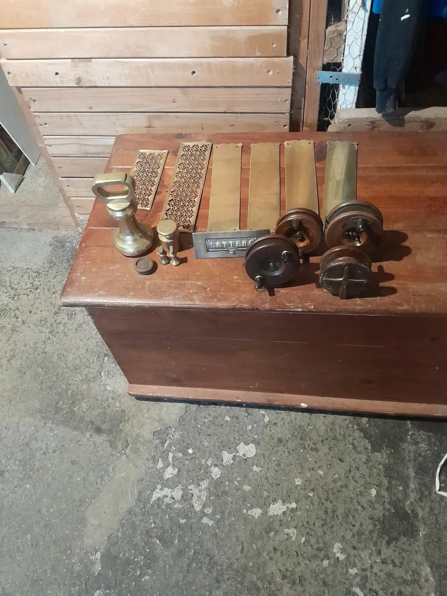 A collection of vintage  objects - Image 4