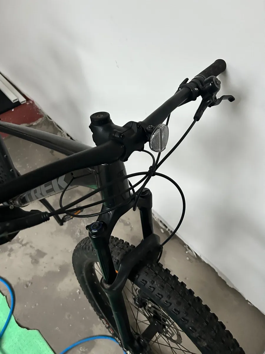 Trek Roscoe 7 L - Image 1