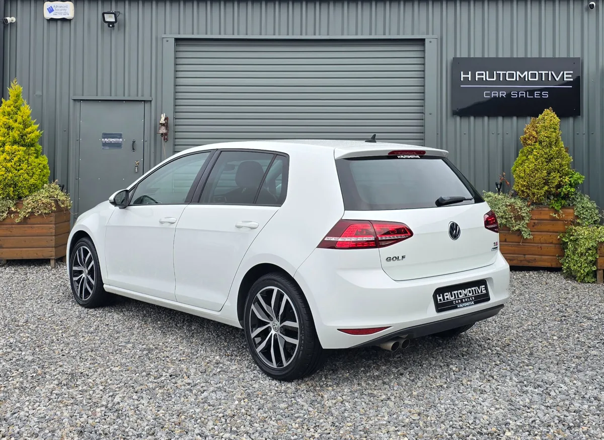 2017 VOLKSWAGEN GOLF TSI HIGHLINE AUTO - Image 3
