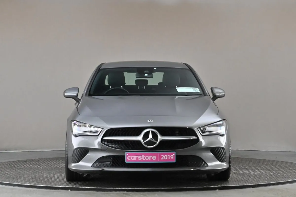 Mercedes-Benz CLA CLA 180 Coupe 4DR 6spd  half Le - Image 2