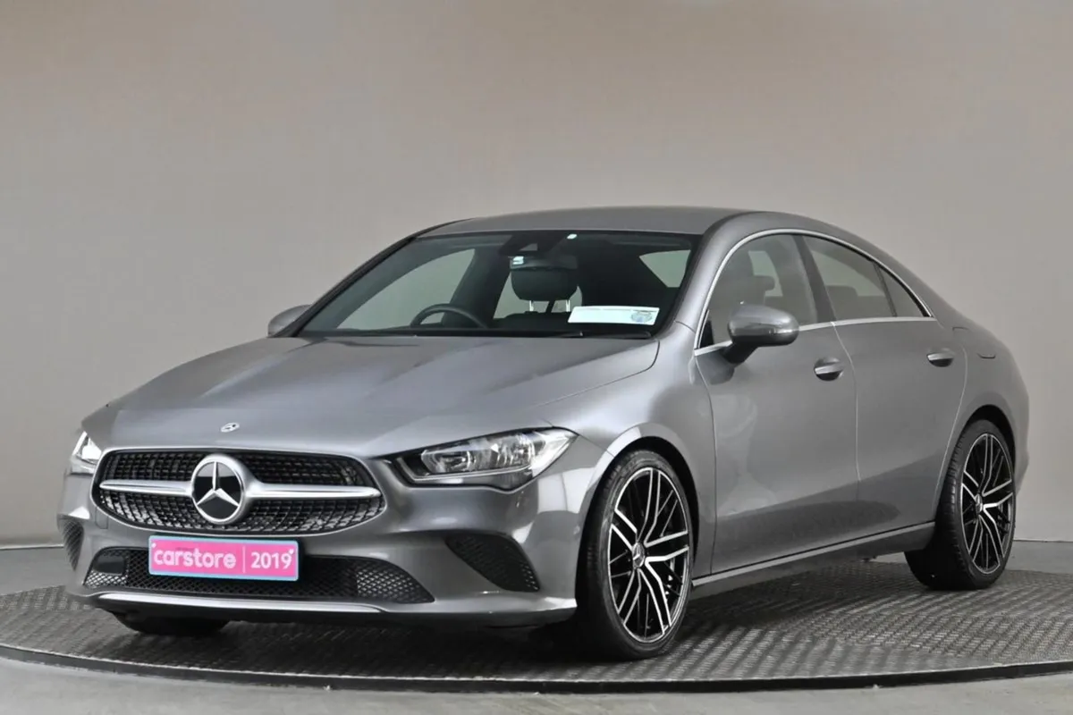 Mercedes-Benz CLA CLA 180 Coupe 4DR 6spd  half Le - Image 3