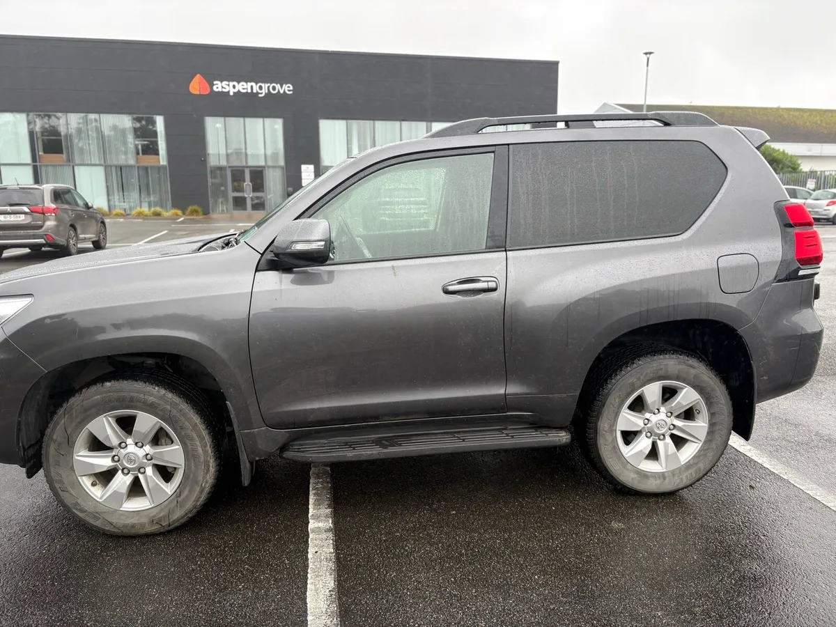 Toyota Landcruiser - Image 2
