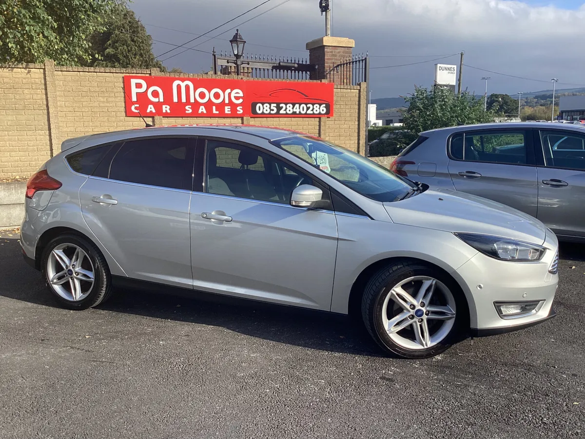 Ford Focus ** ONLY 36K  MLS * F.S.H - Image 3