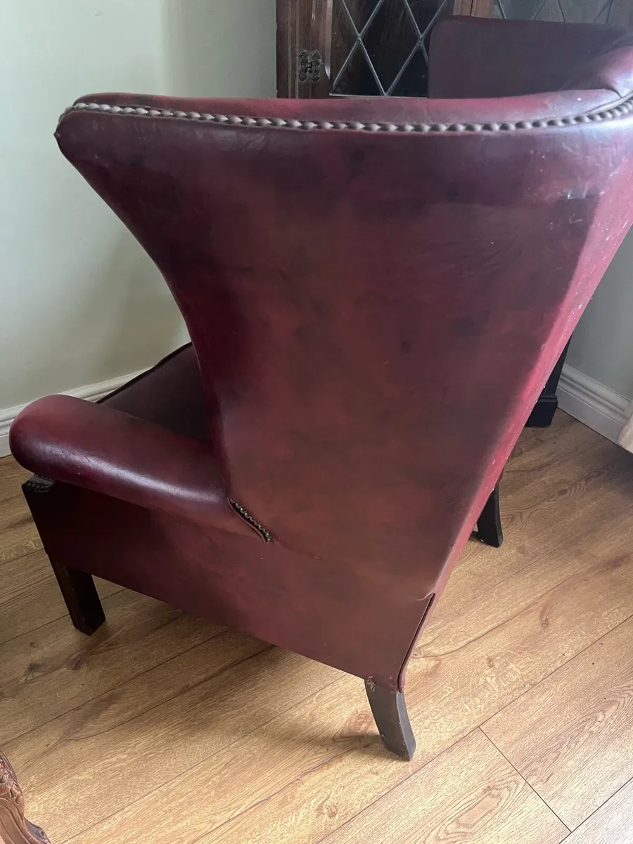 Chesterfield style chair - Image 2
