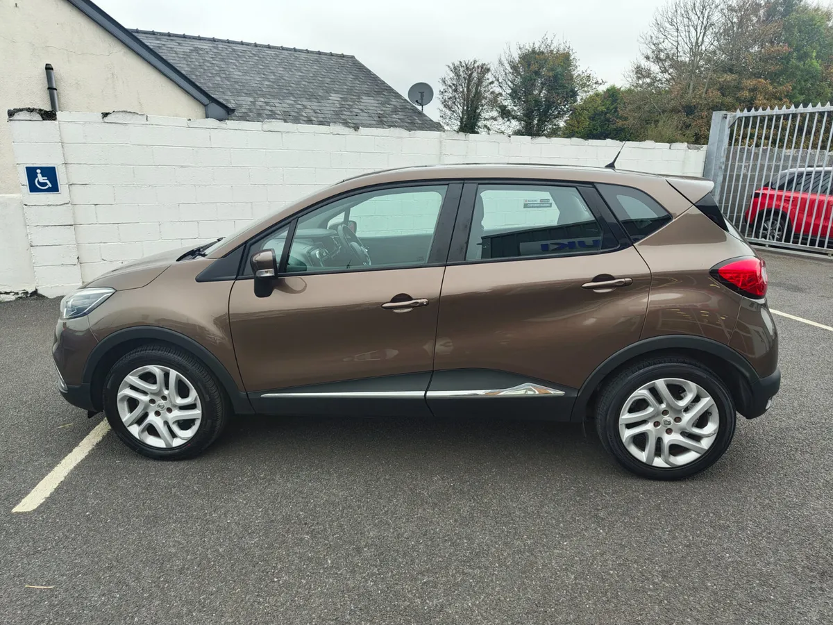 Renault Captur 1.5D - Image 4