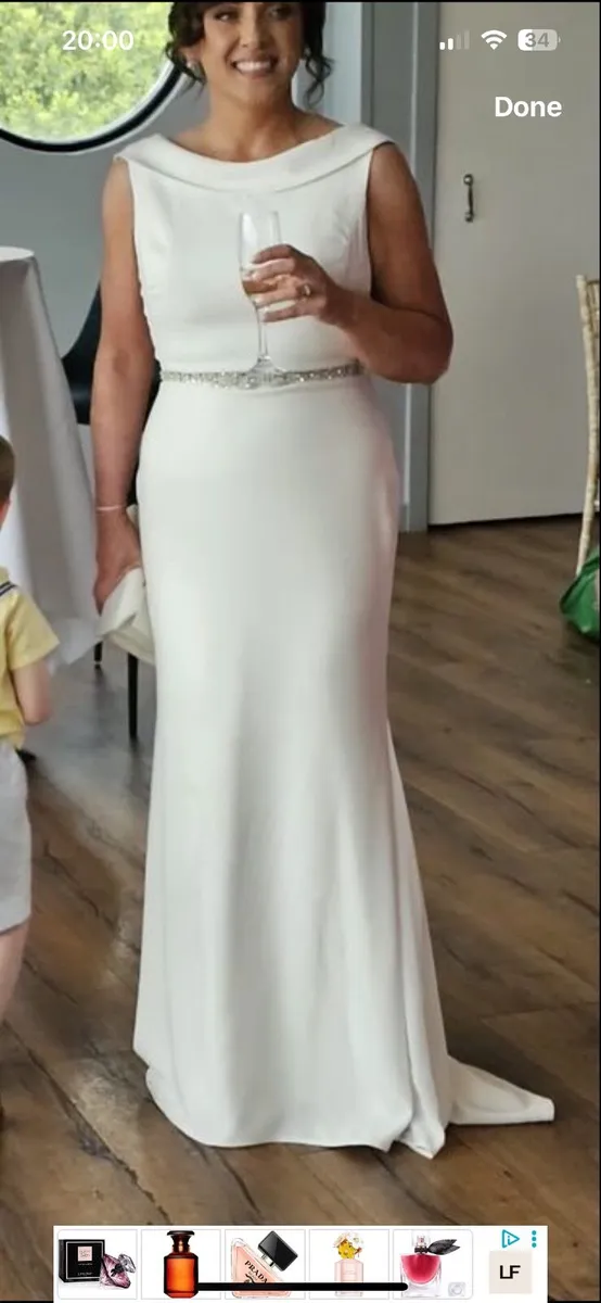 Wedding dress - Image 1