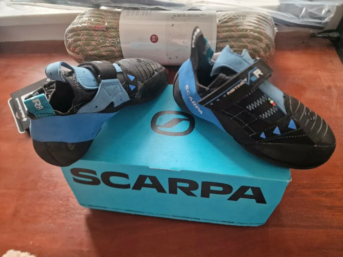 Climbing Shoes Scarpa Insctinct - Image 1