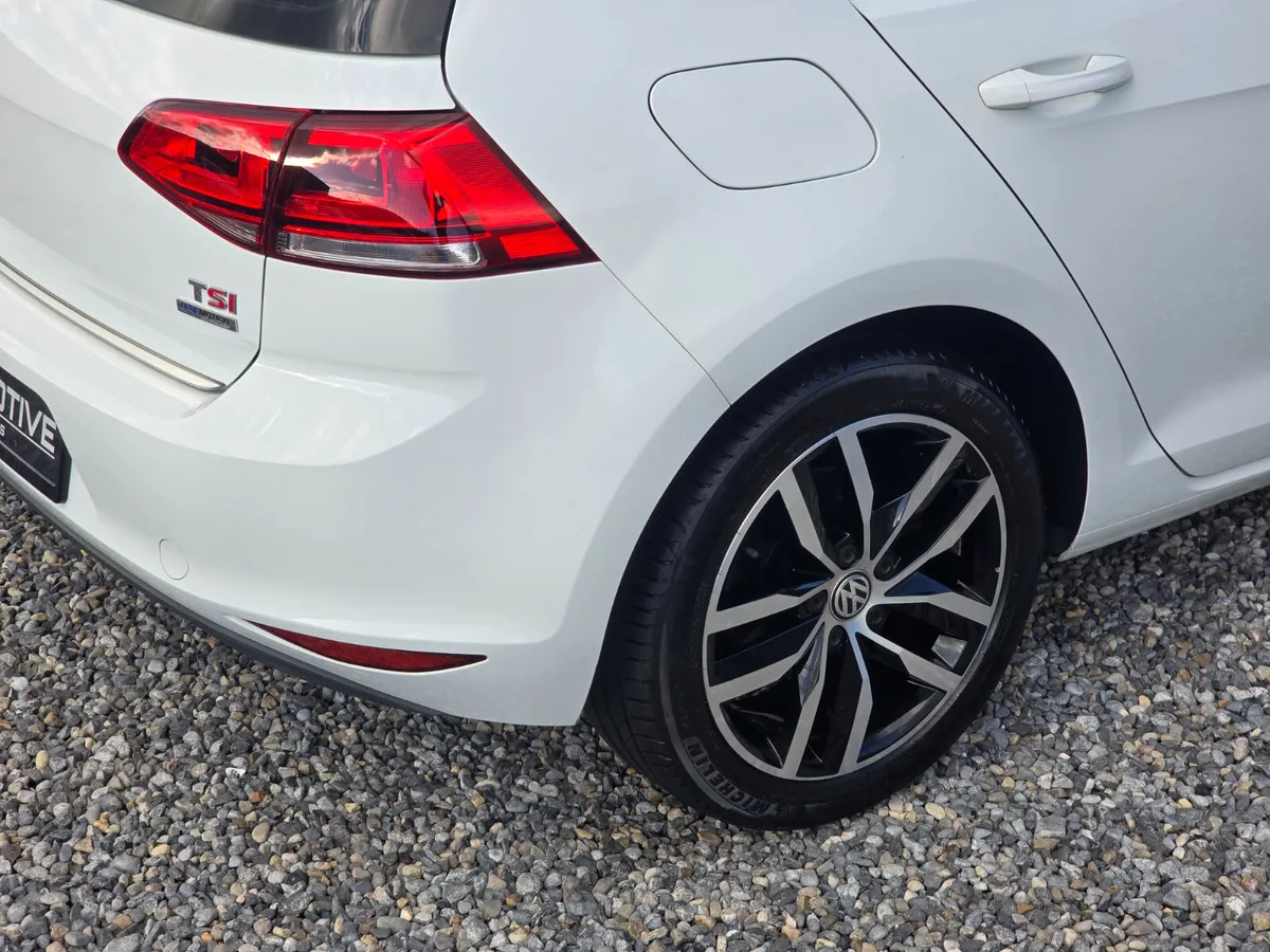 2014 VOLKSWAGEN GOLF TSI GT HIGHLINE LOW KMS - Image 4