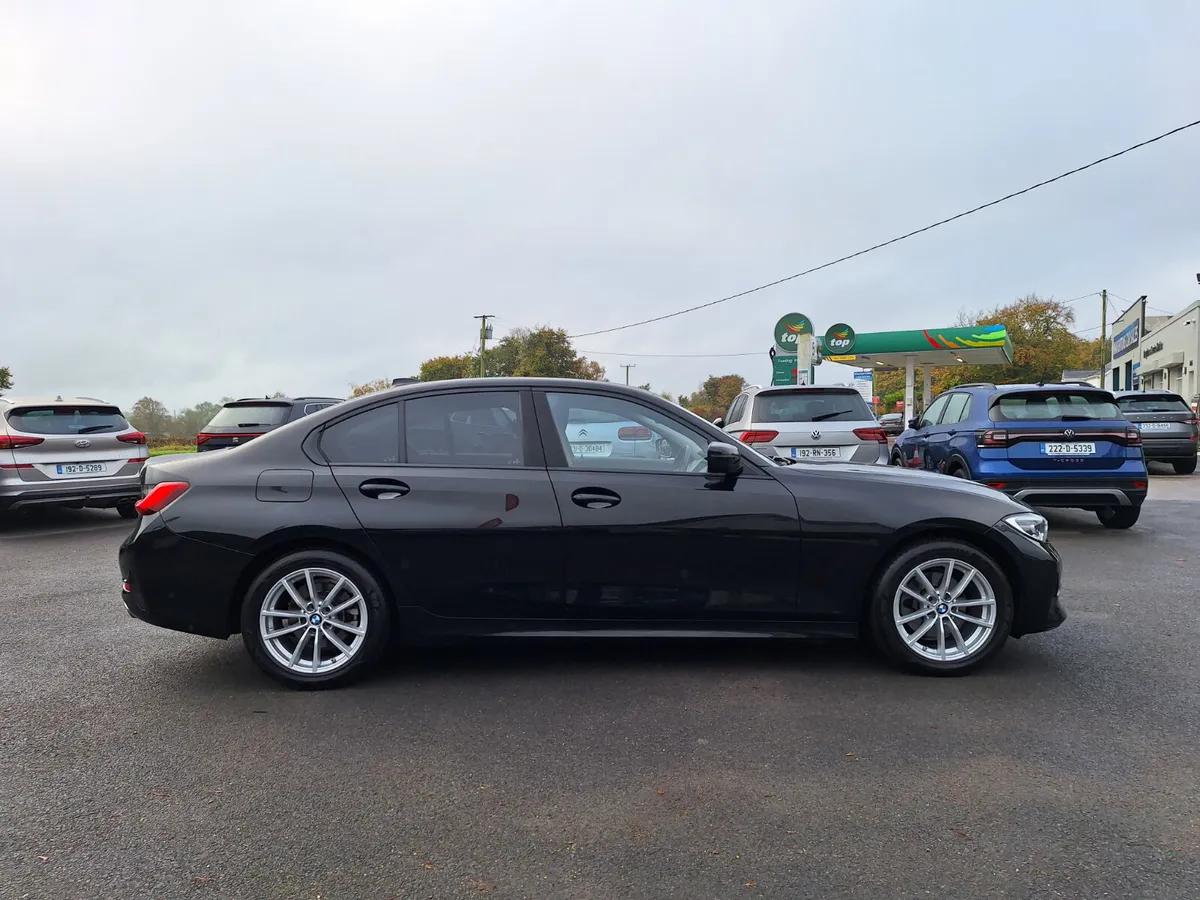 BMW 320D *High Spec/Reverse Camera/ - Image 2
