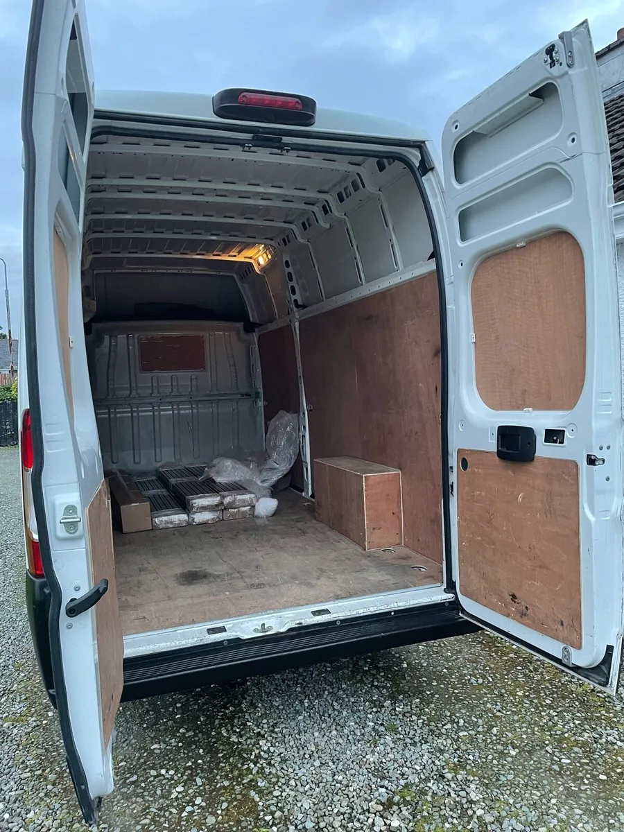 2019 Peugeot Boxer - Image 2
