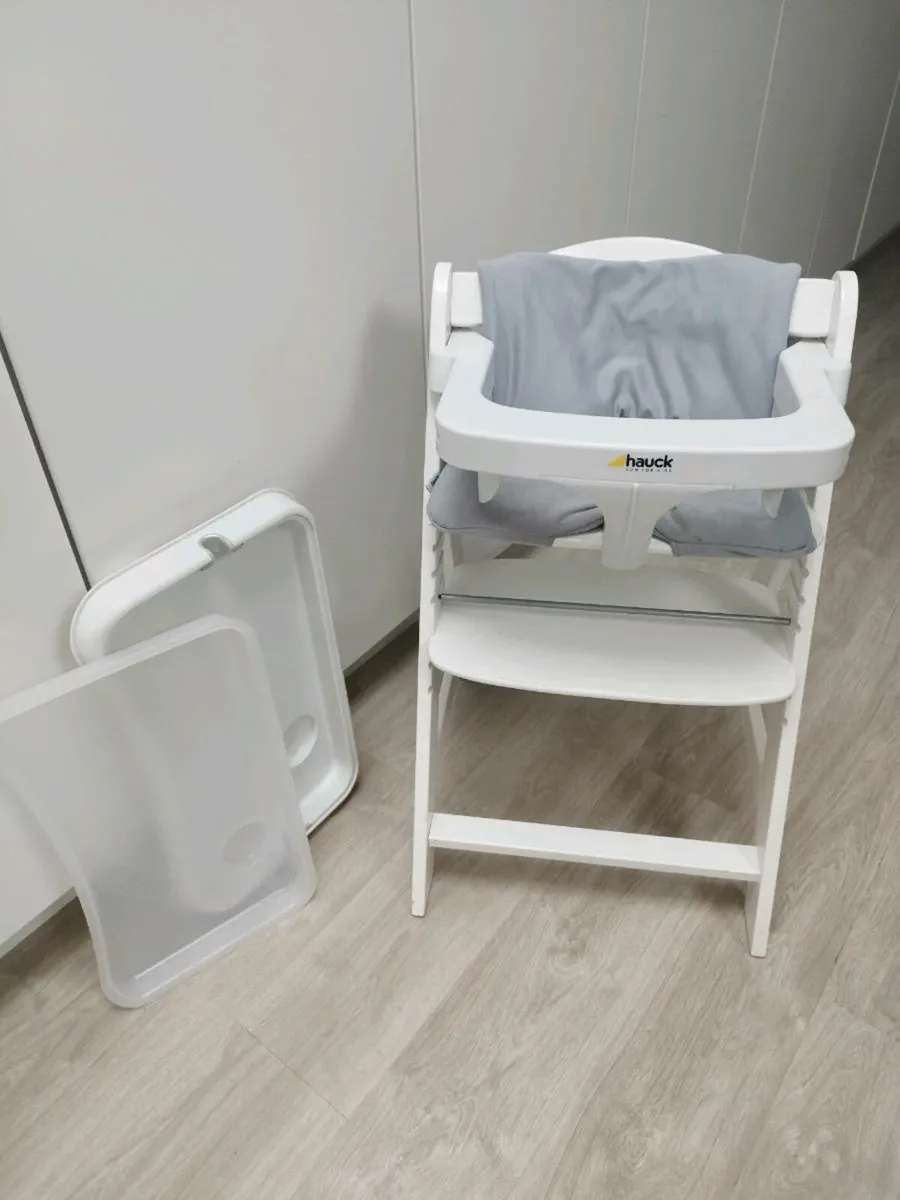 High Chair - Image 4