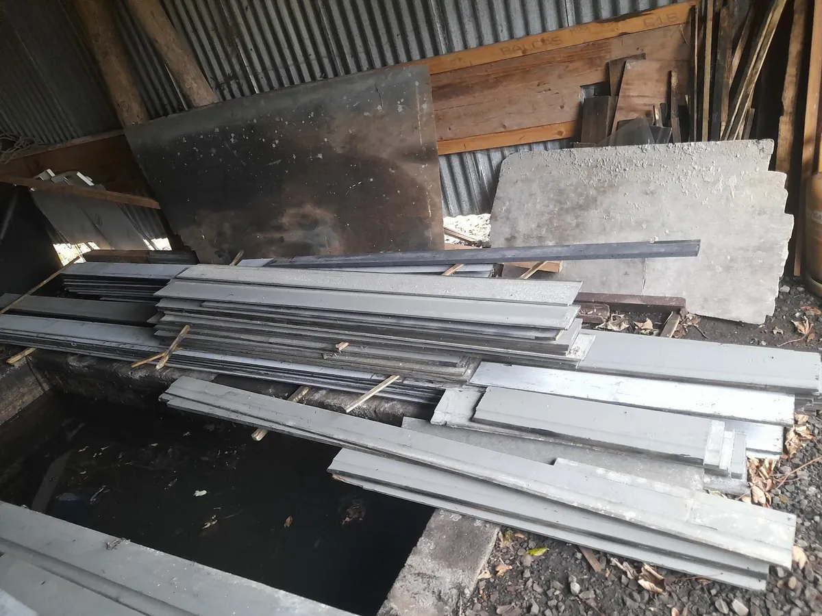 Wooden cladding. - Image 1
