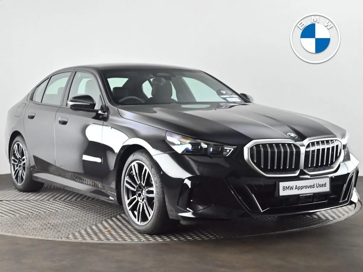 BMW 5 Series 520i M Sport Saloon - Image 1