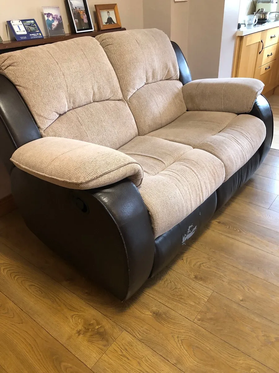 2 seater sofa - Image 3