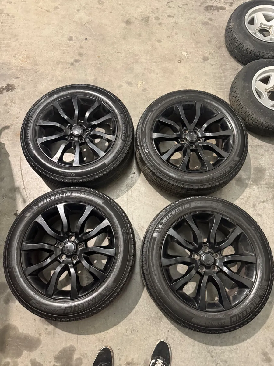 alloy wheels for sale cheap bmw / jaguar/ range ro - Image 2