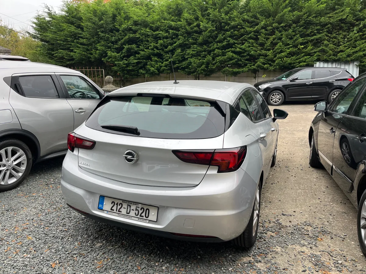 Opel Astra 2021 - Image 4