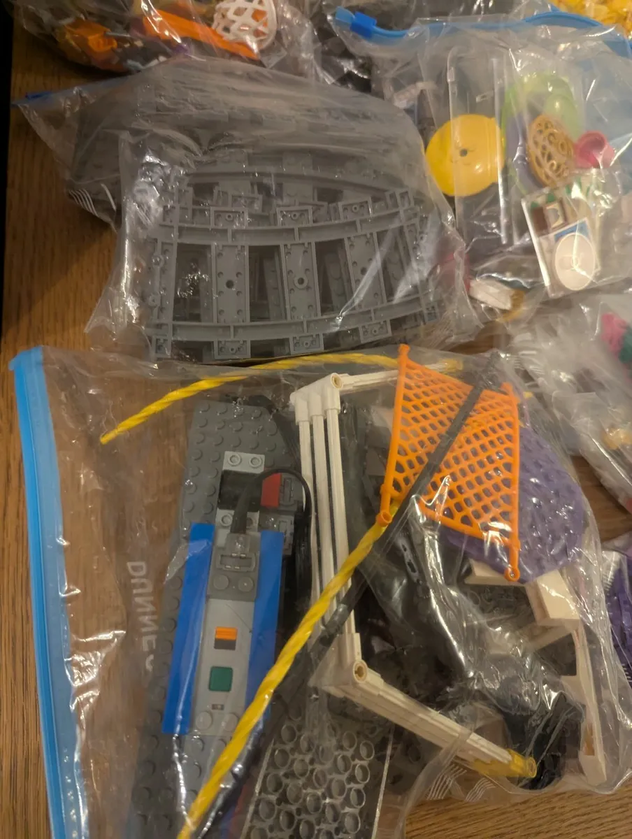 Lego bundle - Image 2