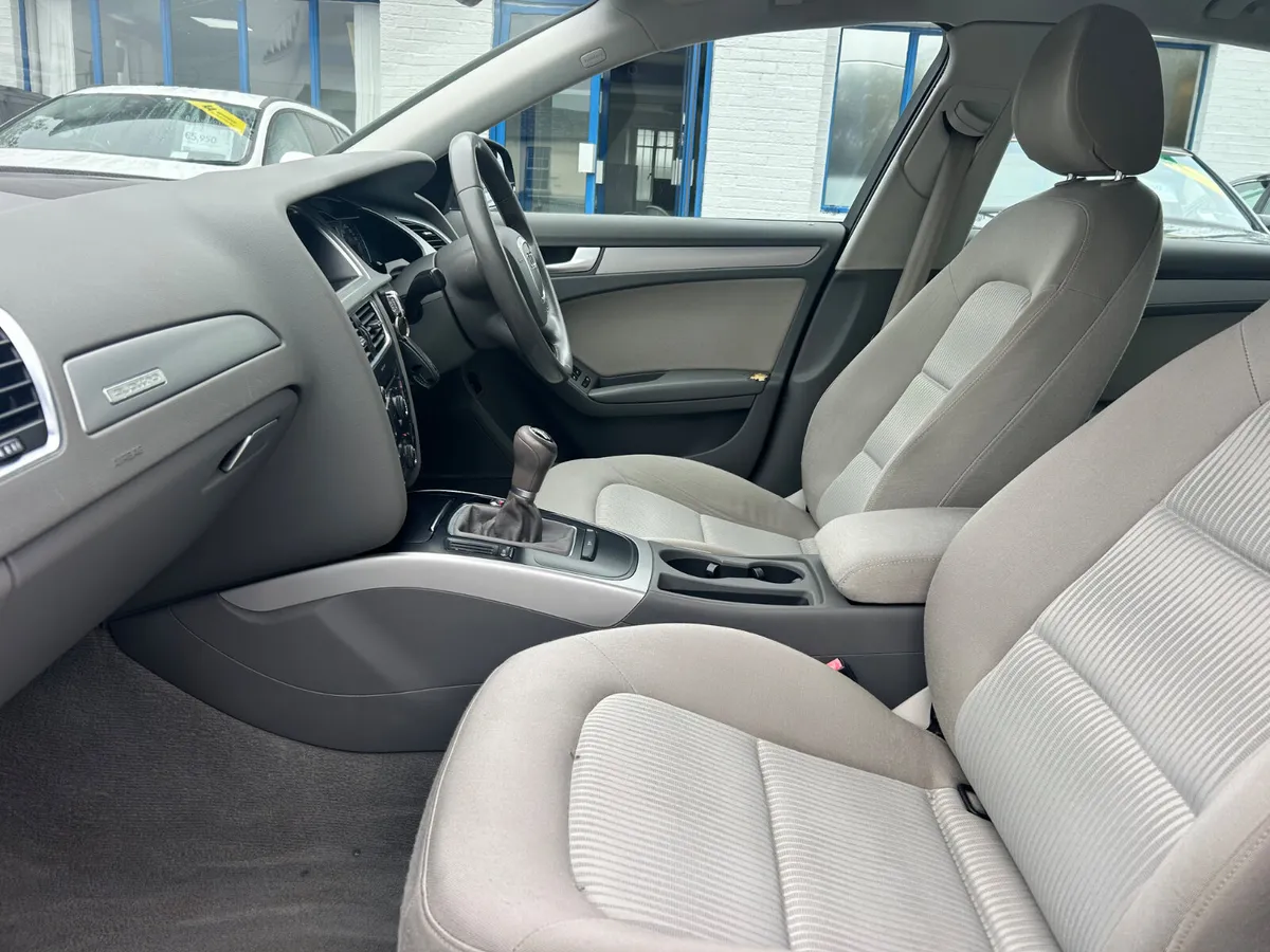 2011 AUDI A4 2.0TDI QUATTRO 4WD SE MANUAL - Image 4