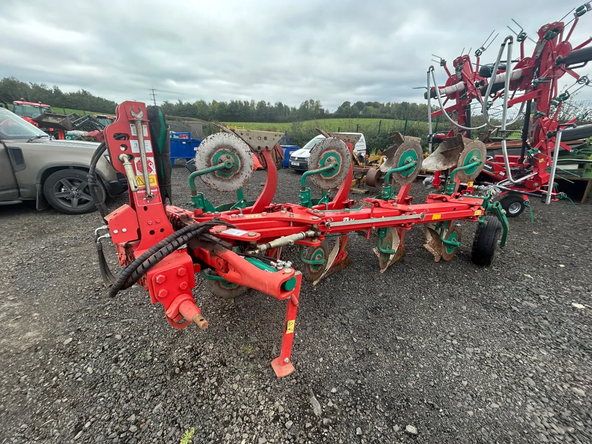 Kverneland ED85-200 4 furrow Plough - Image 3