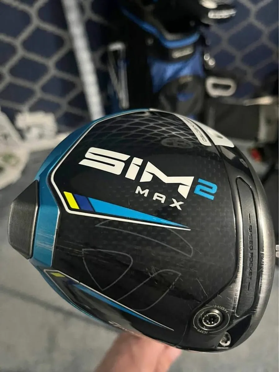 Taylormade Sim 2 Max driver - Image 1