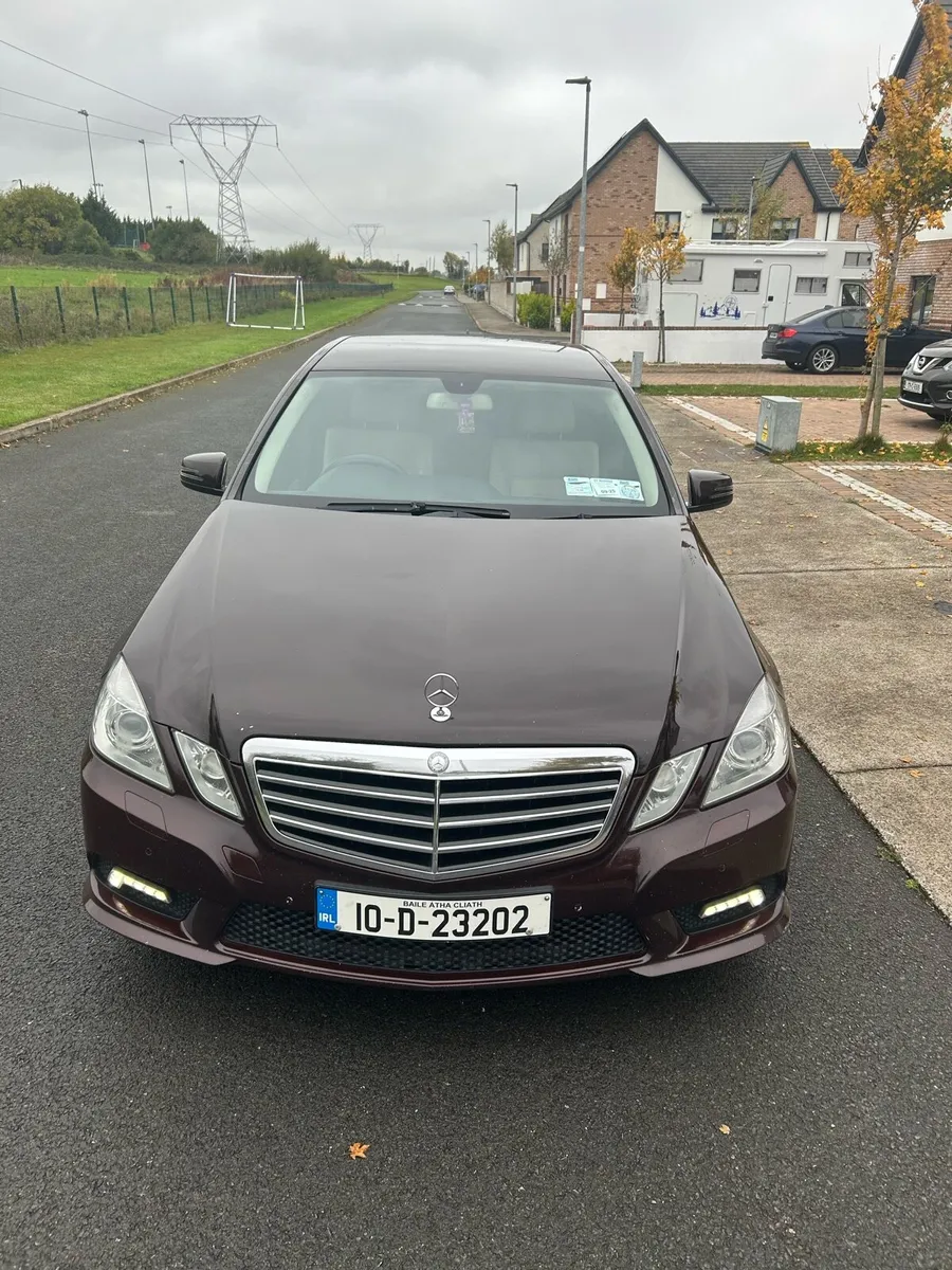10 MERCEDES E CLASS E220 ADVANTGARDE €3,950 - Image 2