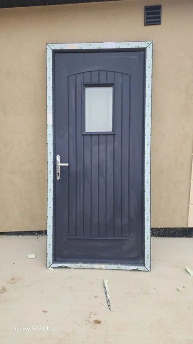 composite door - Image 1