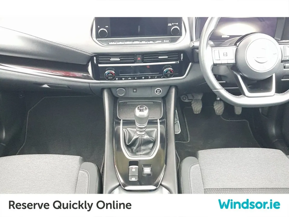 Nissan QASHQAI 1.3 PET Mild Hybrid SV Premium - Image 4