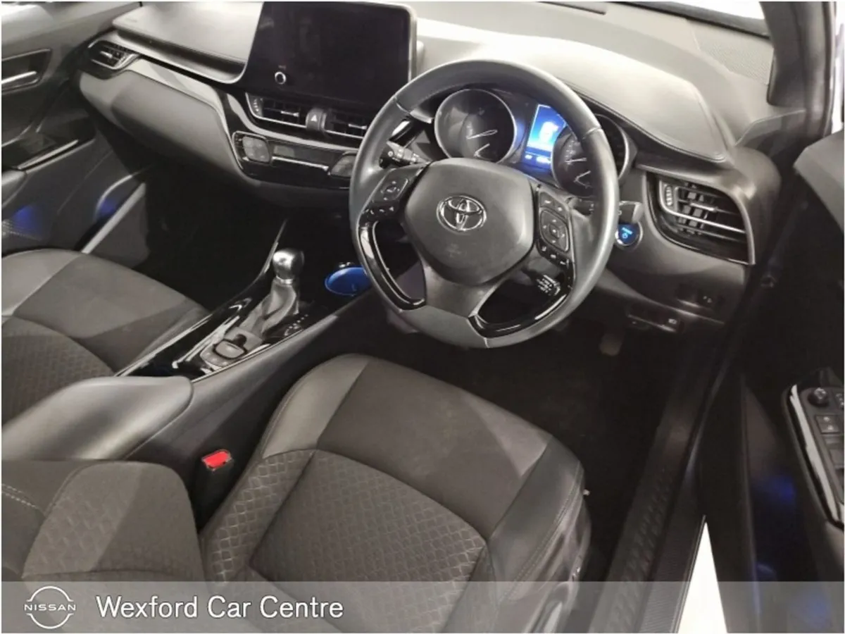 Toyota C-HR 1.8 Hybrid Sport - Image 3