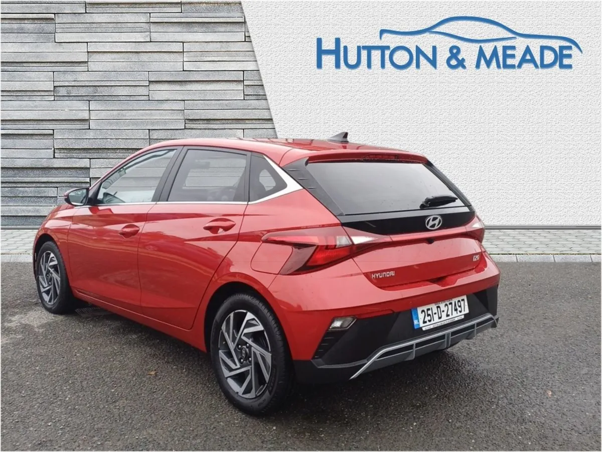 Hyundai i20 Delux Plus 1.2 Petrol 5dr - Image 3