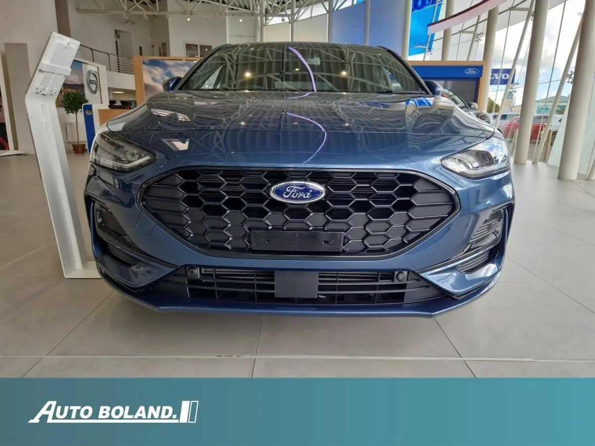 Ford Focus St-Line 1.5L EcoBlue 115PS Auto - Image 2