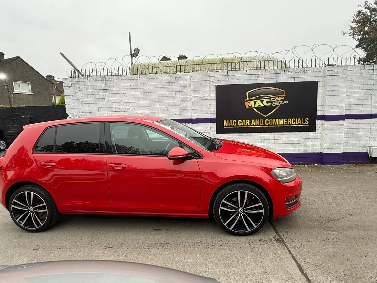 Volkswagen Golf 2014 automatic - Image 4