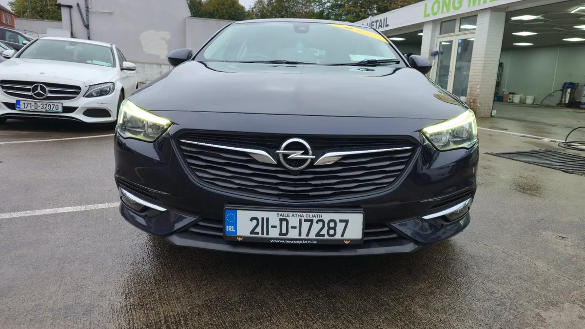 Opel Insignia 2021 AA APPROVED - Image 3