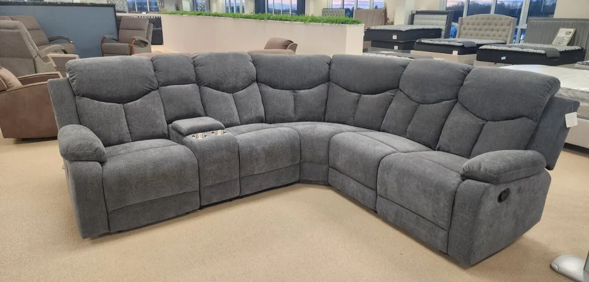 Nevada corner couch - Image 1