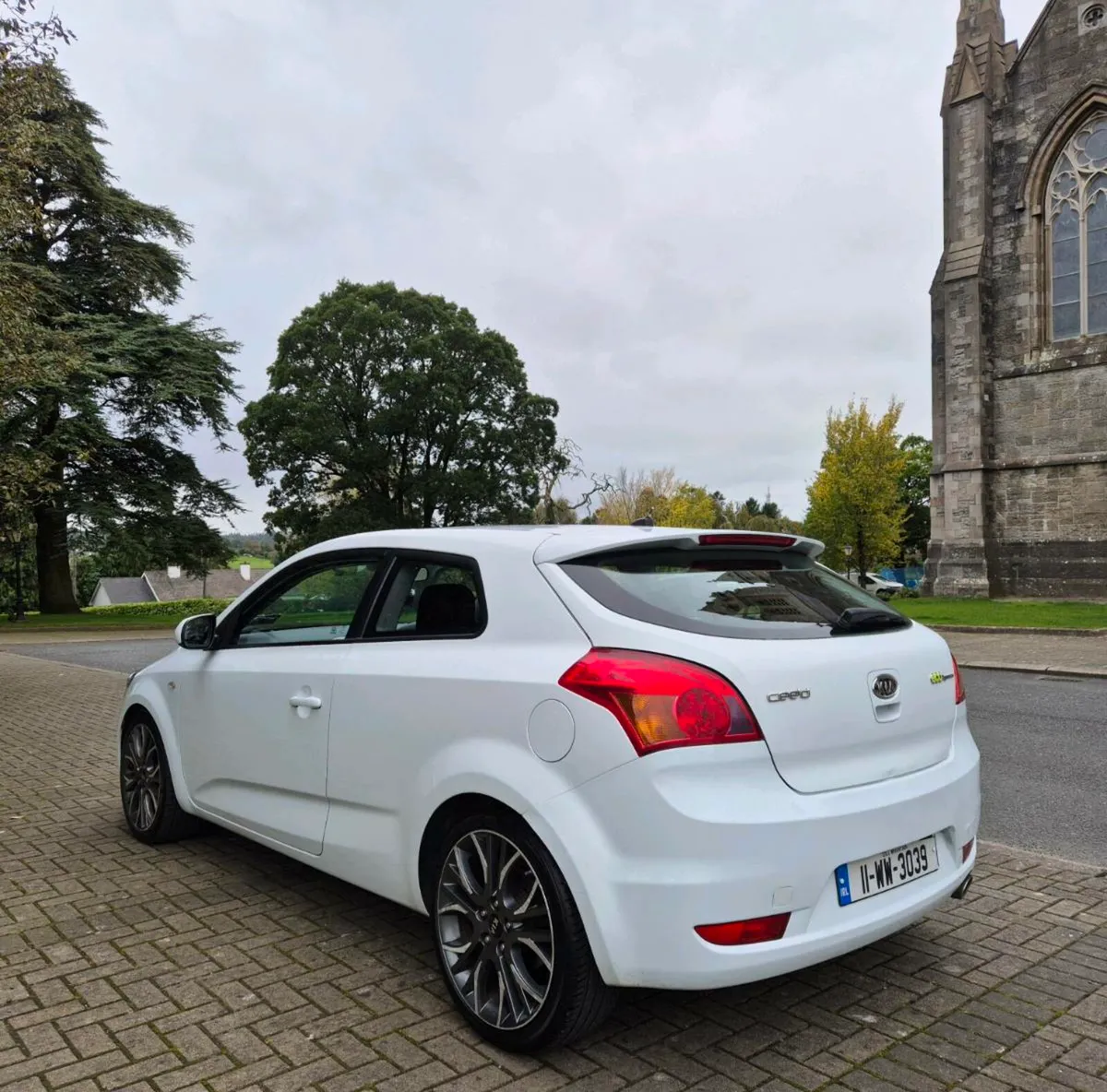 Kia Pro-Ceed 1.6 diesel. Ecodynamics. - Image 3
