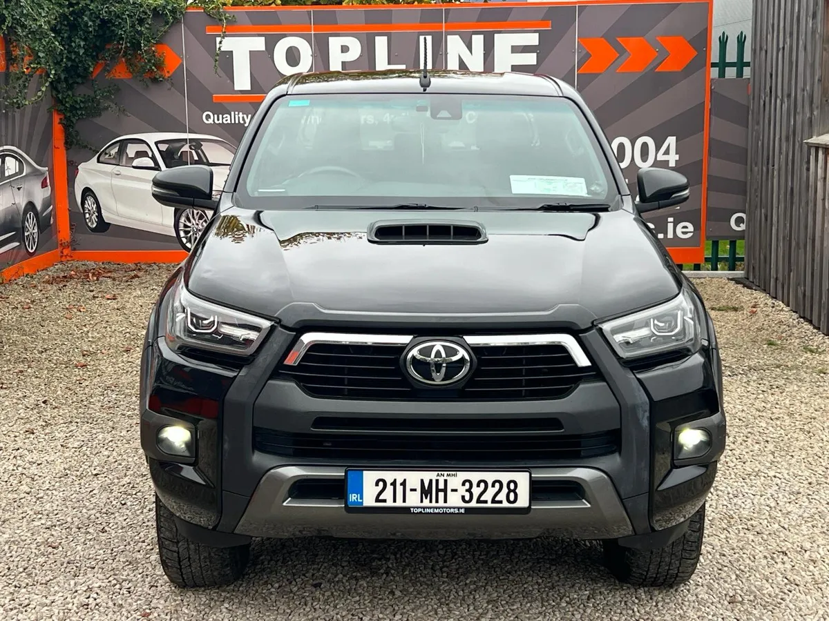 Toyota Hilux 2021//INVINCIBLE X//FULL LEATHER// - Image 3