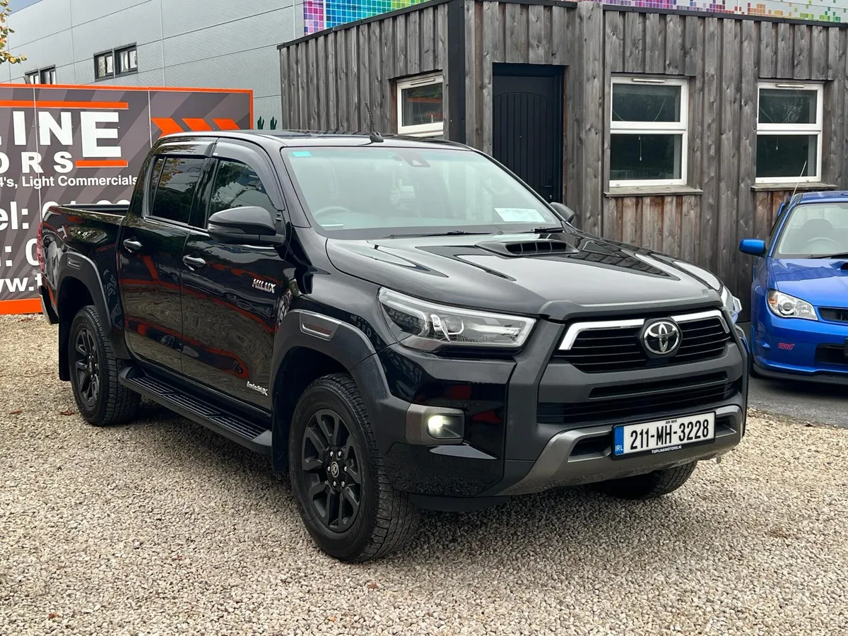Toyota Hilux 2021//INVINCIBLE X//FULL LEATHER// - Image 4