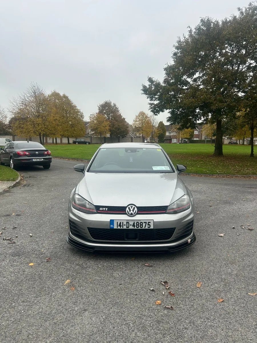 2014 Volkswagen Golf GTI - Image 2