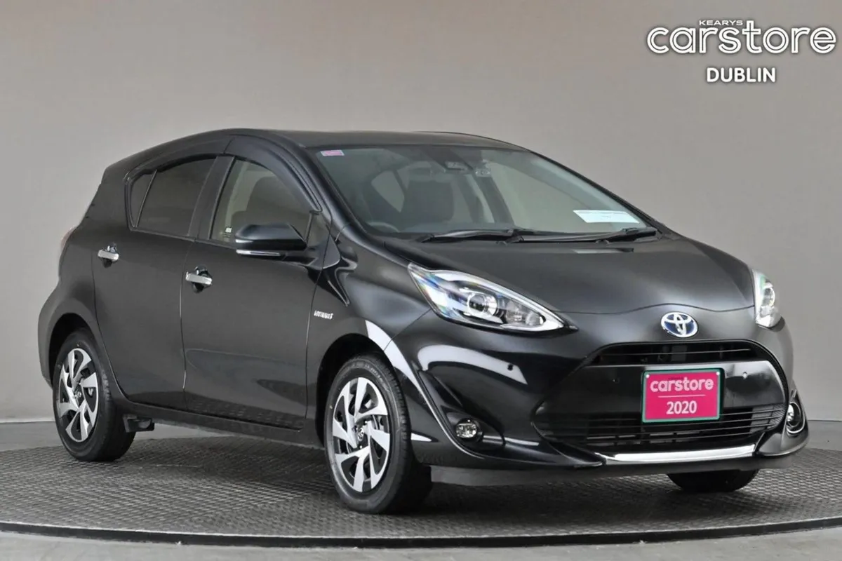 Toyota Aqua 1.5 Vvt-i Hybrid  android Car Player - Image 1